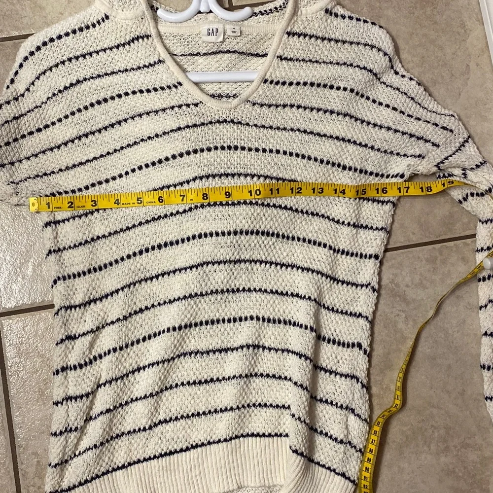 GAP Knit Hoodie - Picture 16 of 16